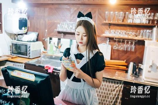 Bomi(普美)的校园自拍，高清合集，让我想起当时的校卫：学校的画外音！