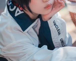 Mimmi(밈미)的DJAWA游泳课：水中舞动，顺便颜值与福利双丰收！
