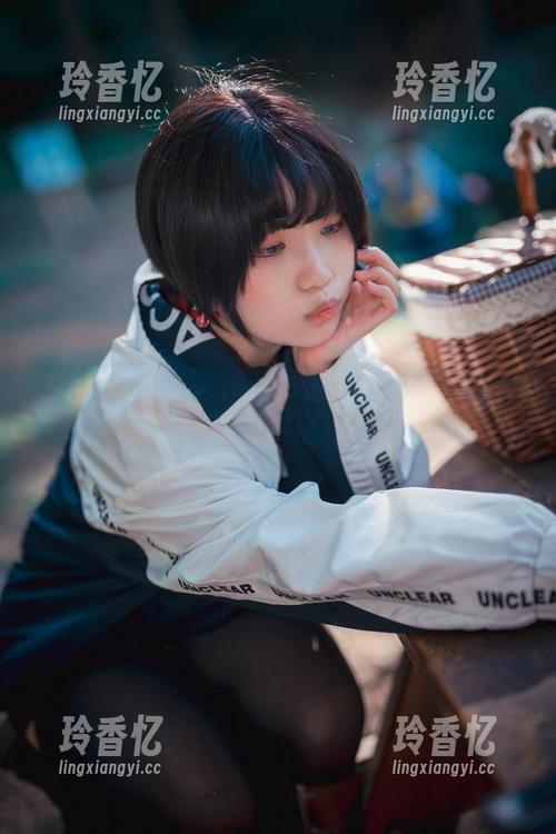 Mimmi(밈미)的DJAWA游泳课：水中舞动，顺便颜值与福利双丰收！