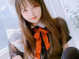 加点调味料：Sia(시아)的定制女仆照片，懒惰才是王道。