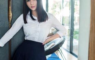 TuiGirl推女郎 – 何何夕的牛仔裤？看这美图直让人怀疑人生啊，壁纸神器来咯！