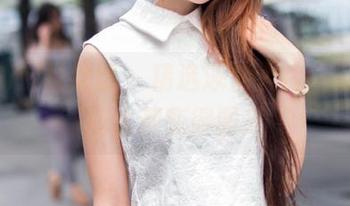 TuiGirl推女郎 – 精选泳池大片，何奕恋让水都变得调皮