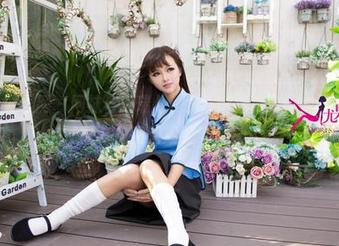 UGirls尤果网 – 网袜与王瑞儿，竟然能擦出如此优雅的火花，快来免费图册看个究竟。