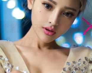 UGirls尤果网 – 天台上的绮里嘉，图库盛开如想象，分享一份轻松，不问归期。
