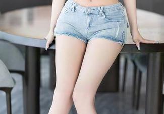 XIAOYU语画界 – 夏小雅的夏天，图包中每张都想收藏，但这人美得我害怕缩小成个蚂蚁。
