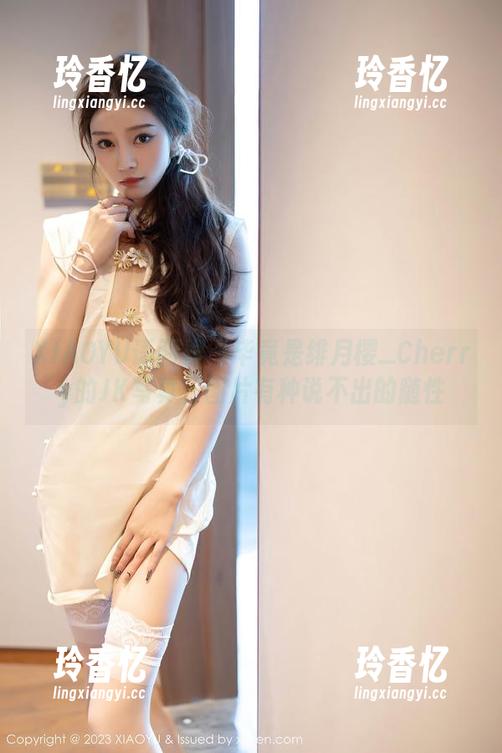 XIAOYU语画界 - 毕竟是绯月樱_Cherry的JK写真，图片有种说不出的随性