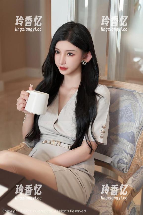 Xiuren秀人网 - 下载免费快乐！Arude薇薇护士来给你治愈，效果自闭！