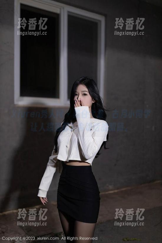 Xiuren秀人网 - 黑白全集，古月小同学让人想到那双会说话的眼睛。