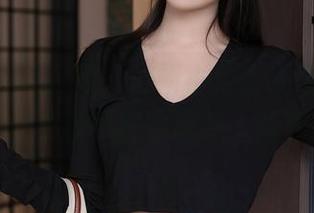 Xiuren秀人网 – 心妍小公主呼唤眼镜，最新图片更新可能会掀起一阵购买潮。