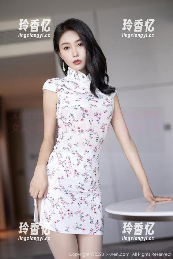 Xiuren秀人网 - 如果你在找与众不同的女人，李丽莎的御姐精选图片以后会一直刷屏