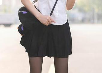 Xiuren秀人网 – 福利来了，李丽莎在水手服里，图片让人想多了。