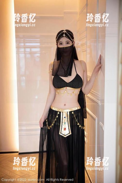 Xiuren秀人网 - 油田溪溪的裸足全集：如此随性，又透着诱惑
