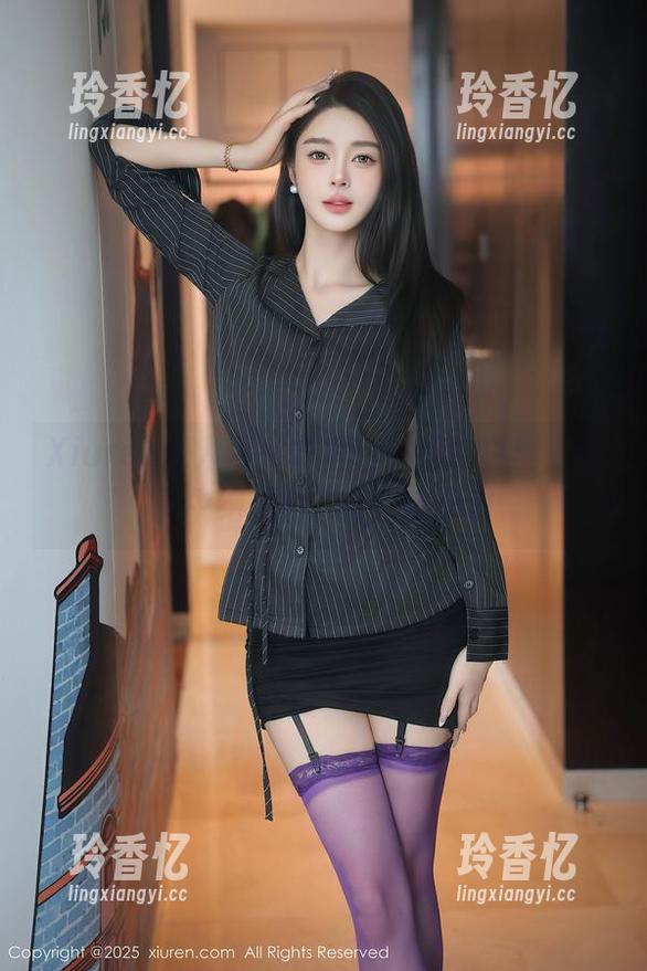 Xiuren秀人网 - 程程程和她的白丝，写真中绝对的“针”锋相对