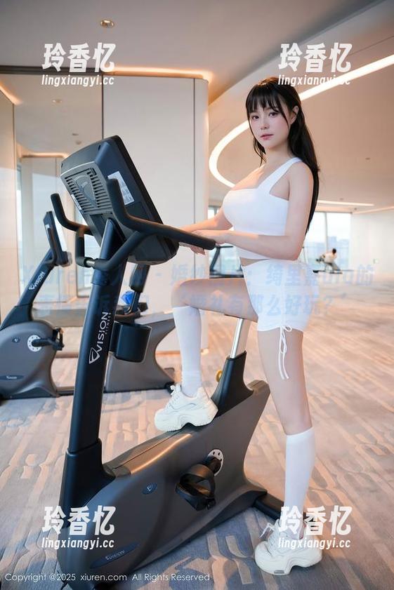 Xiuren秀人网 - 婚纱图片：绮里嘉ula的表情告诉我们，‘婚礼有那么好玩？’
