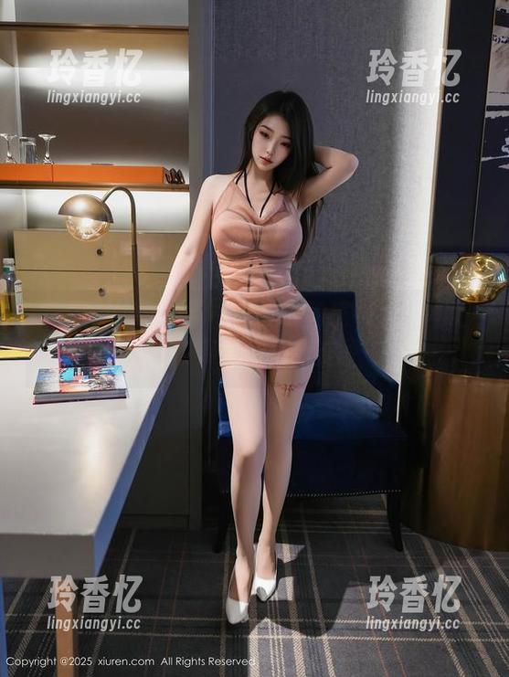 Xiuren秀人网 - 舌尖上的菊花ace图包：兔女郎的新姿势，你确定不来看看？