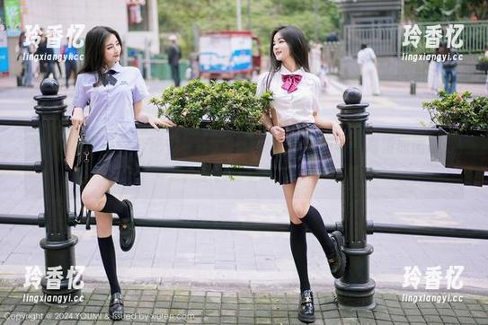 YouMi尤蜜荟 - 秘书一定要这样穿么？周妍希的高清原图飙升了我的审美～