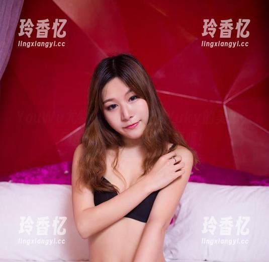 YouWu尤物馆 - 欣赏悦儿Yuky的美脚，别担心，完全免费资源哦！
