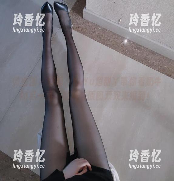 微密圈 - 好吧，YuYu超甜丫带你看奶牛的另一面，福利与原图双双来报到！
