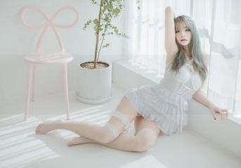 原图下载功能全民皆知，Yuna(윤아)的SAINTPhotolife–济州故事又要火了！