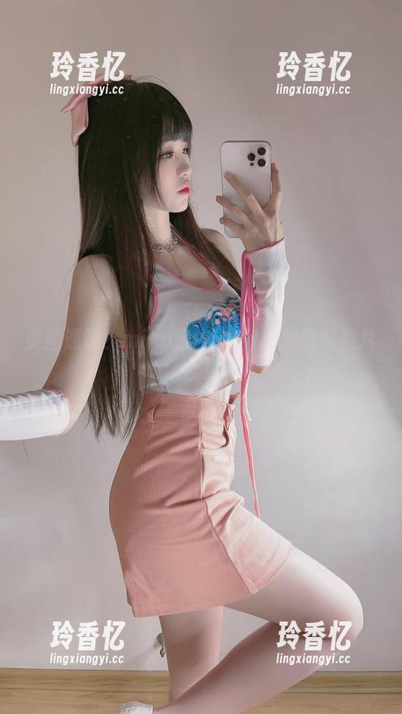 美图巡游？miko酱wwallin的微博照片合集
