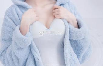 让仙九Airi学姐的套图分享成为你日常吸氧，愉快学习不再遥不可及！
