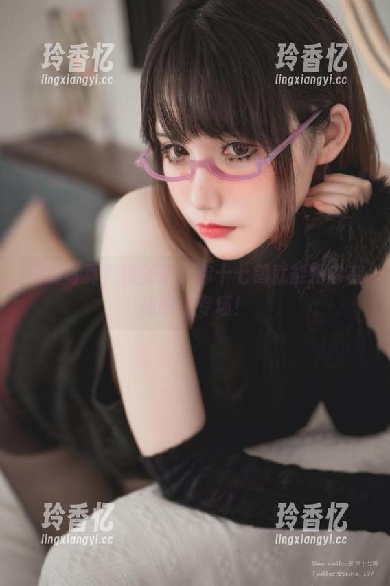 校服写真？没关系，你十七鸽就能把它变成模特专场！