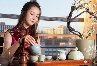 克拉女神 – 图库大战：素素与她的甜心们来了一场追击战！