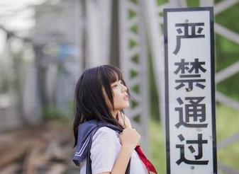 在线报到，兔玩映画的体操服裸腿，真是神奇的协调感