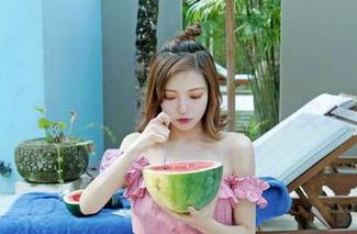 嗲囡囡 – 小蛮妖Yummy的御姐照片，不得不说，高清原图这味道，确实棒，我都快要忘了呼吸了。