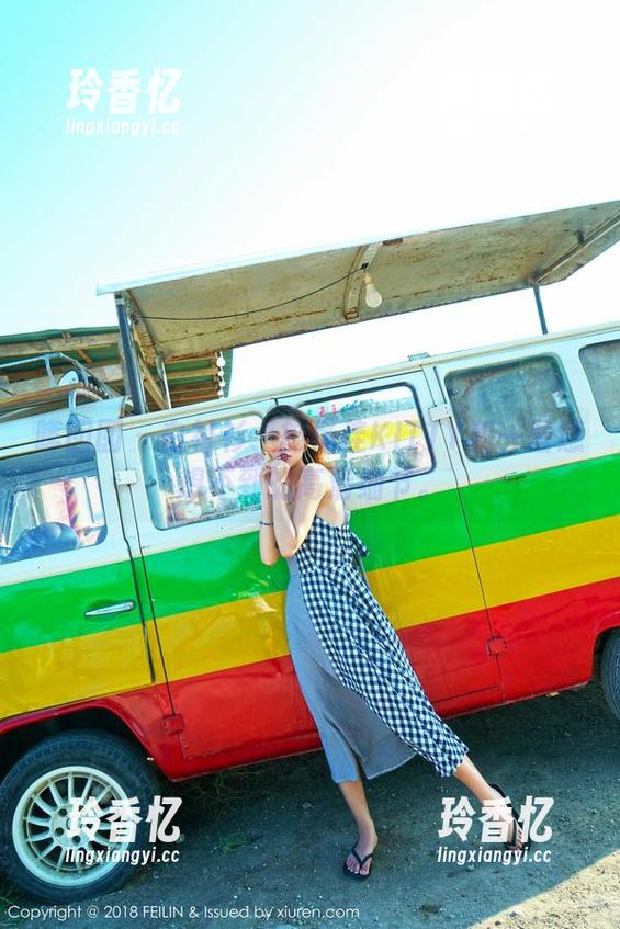 嗲囡囡 - 白衬衫、施忆佳KITTY和一些意想不到的高清细节。