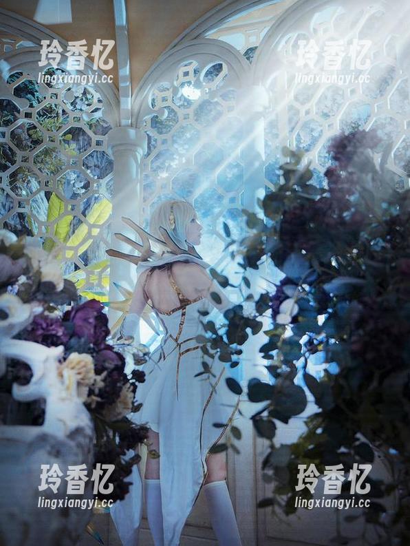 小心，这组图片会把你对别的申鹤资源的期待压到极限，在下萝莉控ii又来了。