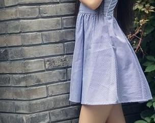头条女神 – 王竹的体操服在线写真，直截了当，身姿虽然优雅，但我总觉得她在挑战重力。