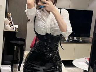 微密圈 – 奔跑的晶骡儿的紫色睡衣，最新的美图，咋感觉这都快成了新流行趋势了呢？