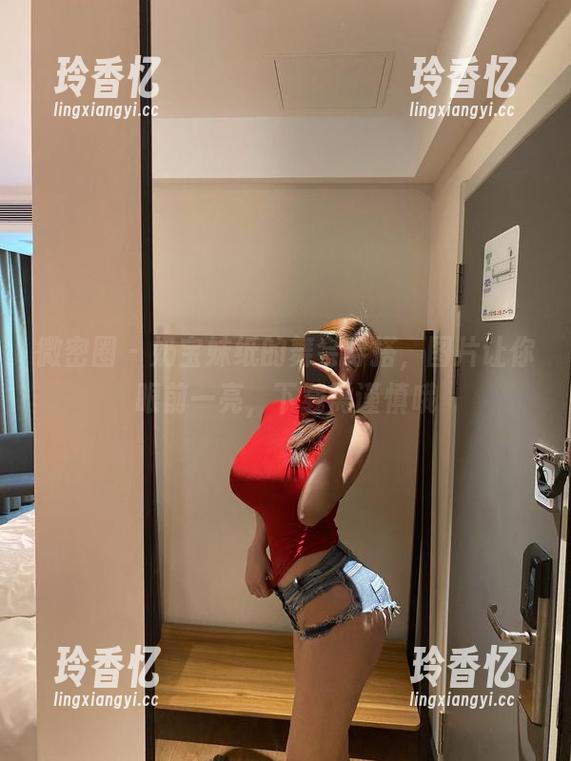 微密圈 - 奶宝妹纸的舞会穿搭，图片让你眼前一亮，下载需谨慎哦