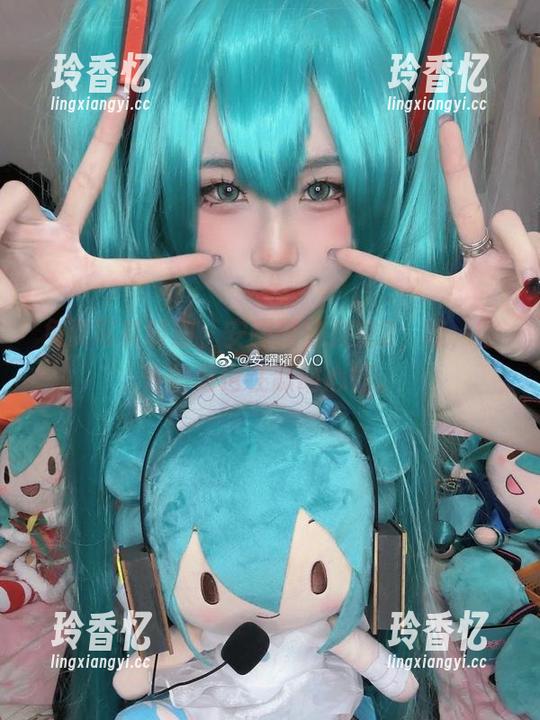 免费写真时刻，安曜曜的教室2，唉，窗外的鸟也在躁动心情。