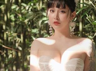 微密圈 – 宋昱欣写真，一场镂空的视觉游历
