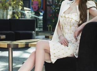 尤果网 – 白熙萌的校园写真，原来上课也能这么有趣，图集里藏着每一个不经意的瞬间。