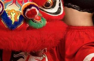 尤果网 – 图库里的美替和她的诗意，点击下载，快来聊聊那些爱的小骚动吧。