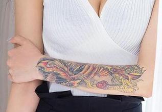 尤果网 – 写真独步：葛征与旗袍，虽然我不懂，但总能看出些微妙之处。