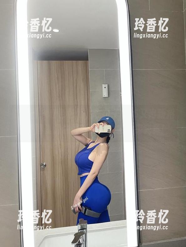 微密圈 - 红色包臀，左公子666又出新招！原图资源也最新鲜，快来一探究竟！