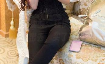 推女郎 – 更新提醒：杨伊的写真集，保密，别说出去，买了就知晓！