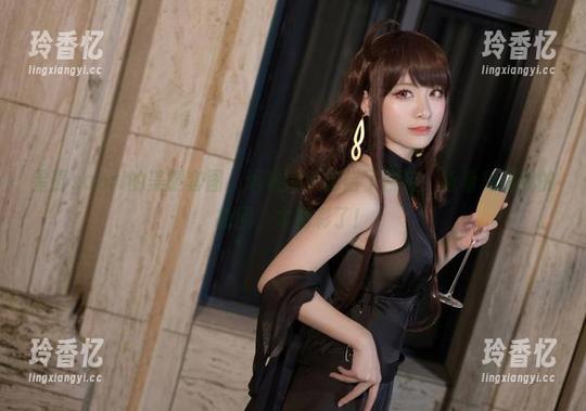 星野saori的美腿套图，远看似乎走错了剧组，近看竟是我的轮回，太精彩了！