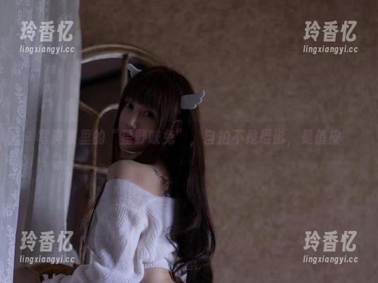 写真集里的“星野咪兔”，自拍不是摄影，是俏皮