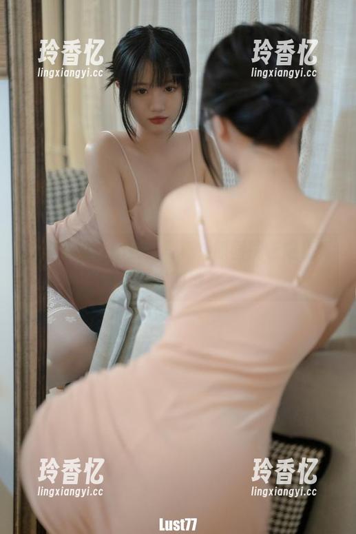 柒柒不可爱的女王写真，原图恍若窥见真实的她