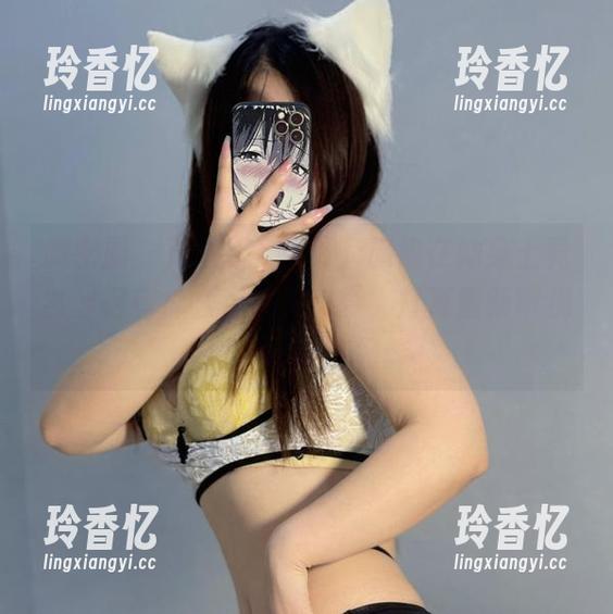 微密圈 - 观看桃沢樱呀，旗袍在她身上竟然显得有那么点审美难度，打算重新审视我自己的搭配。