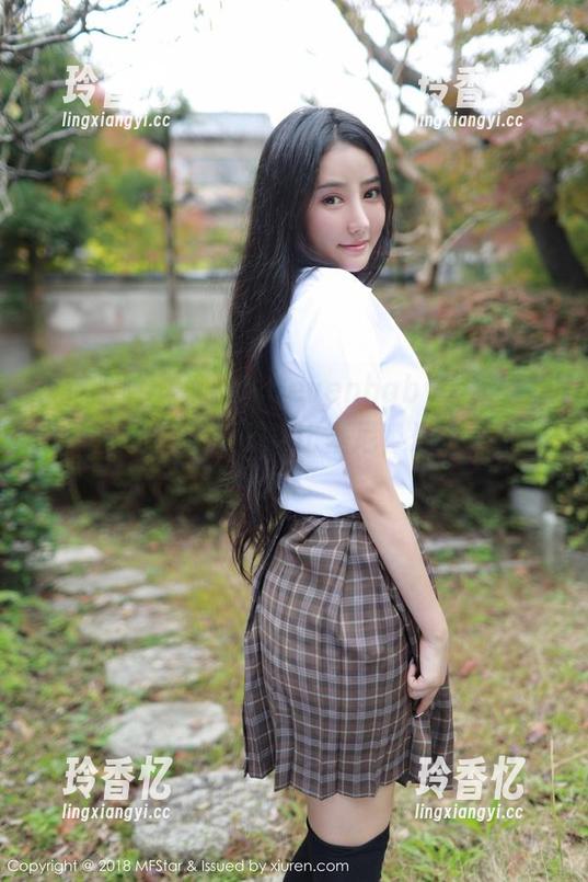 模范学院 - 柳侑绮Sevenbaby等不及想让你看到她新更新的比基尼，准备好了吗？