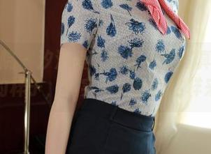 模范学院 – 汐汐爱吃草莓免费写真：冲着奶牛的样子，真实牛仔风就这样来了！