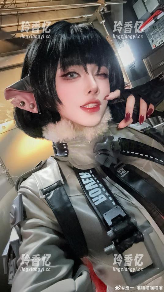 流一_喵喵喵喵喵喵的长腿写真合集，真不敢相信这么好看的腿，今天购物车又空不下了。