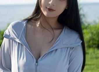 学妹造型千变万化，浅安安带来的原图，有时真让人咋舌。