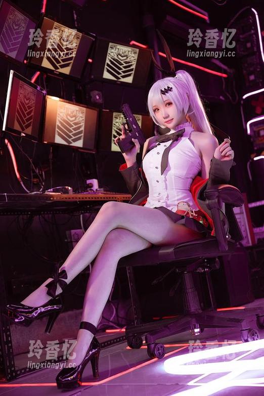 一个兔女郎，宇宙中最轻盈的飞鸟！瓜希酱驾到